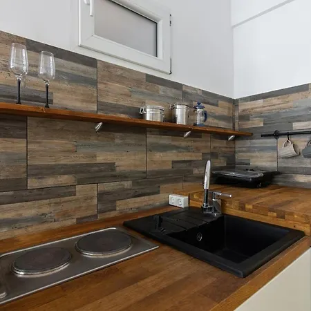 Dreamy Cove, Artistic Hideaway Near Floisvos 1bd Athens