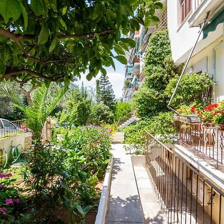 Dreamy Cove, Artistic Hideaway Near Floisvos 1bd Apartment *